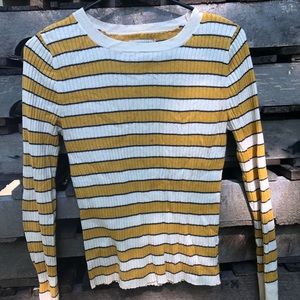 Yellow and white American eagle sweater